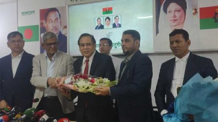 বিএনপিতে যোগ দিলেন রেজা কিবরিয়া